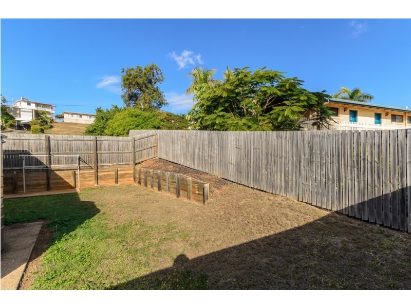 9 Stewart Street, West Gladstone QLD 4680