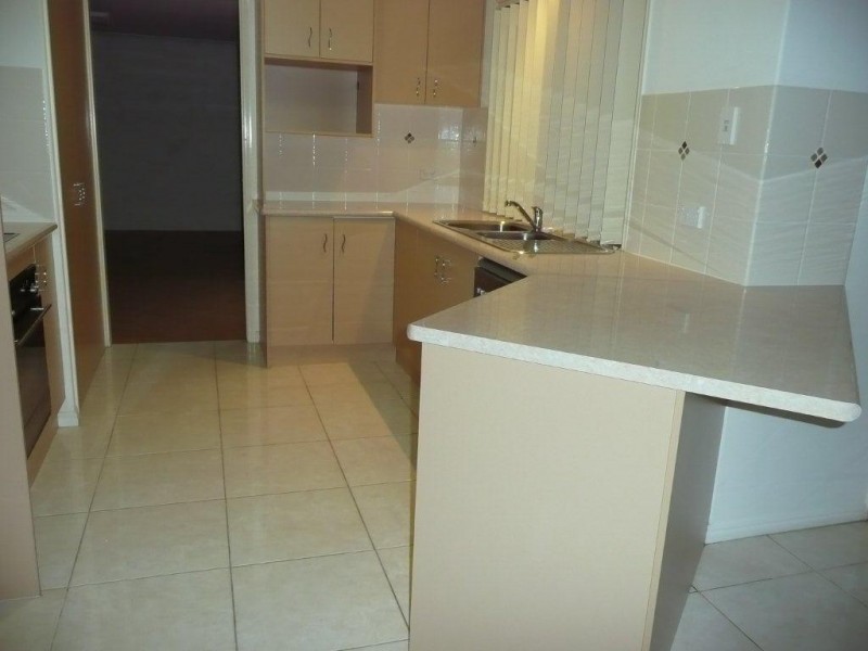 5 Daydream Drive, Clinton QLD 4680