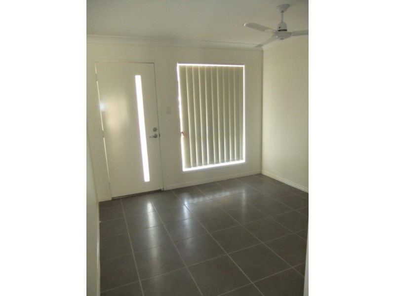 11 Stewart Street, West Gladstone QLD 4680