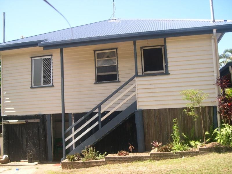 5 George Street, West Gladstone QLD 4680