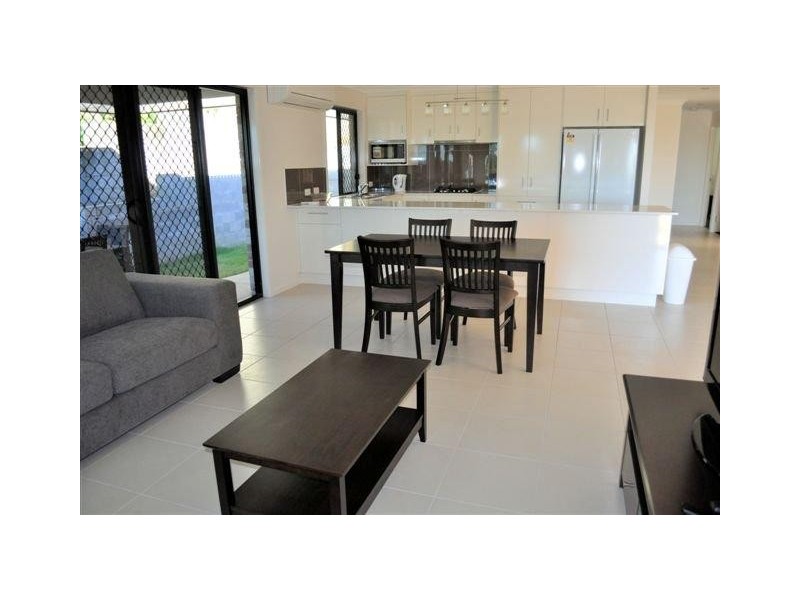 5A Worthington, West Gladstone QLD 4680