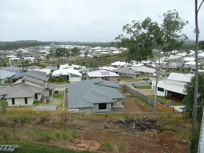 7 Eucalyptus Place, Kirkwood QLD 4680