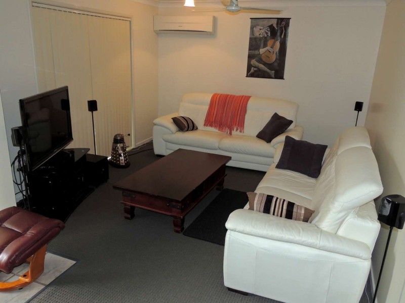 9 Lady Elliot Court, New Auckland QLD 4680