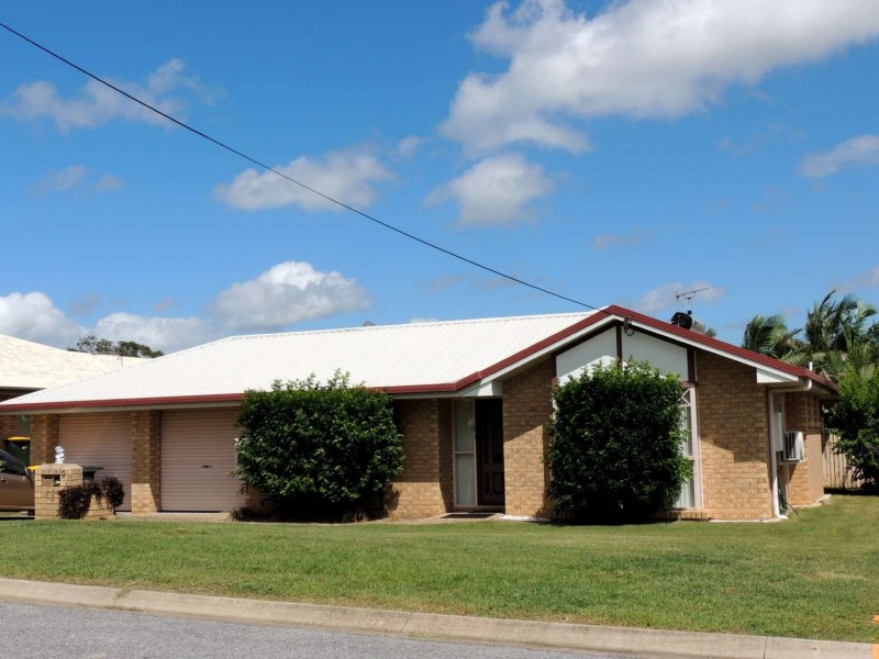 9 Lady Elliot Court, New Auckland QLD 4680