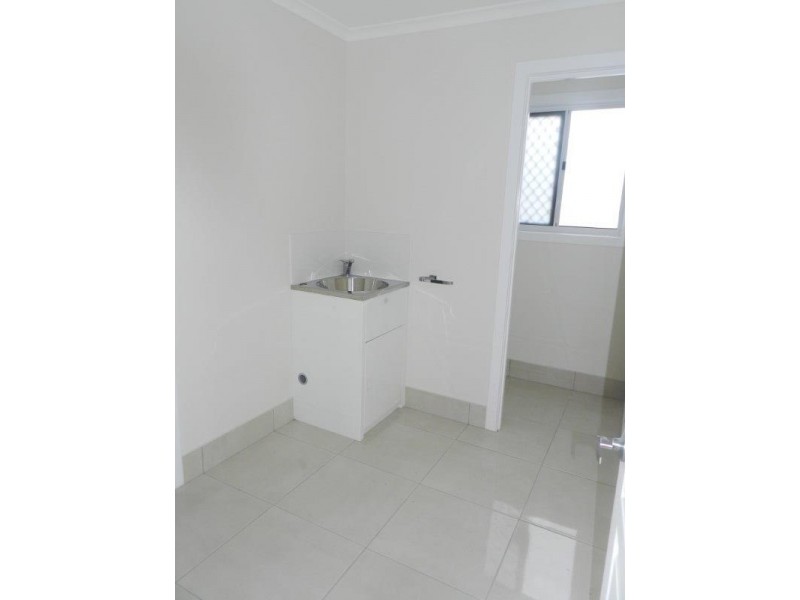 1/230 Auckland Street, South Gladstone QLD 4680