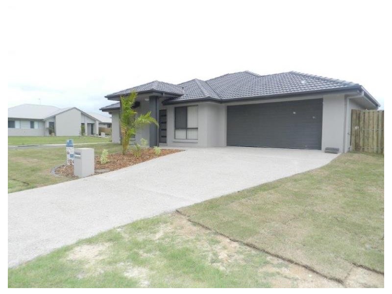 32 Creekview Close, New Auckland QLD 4680