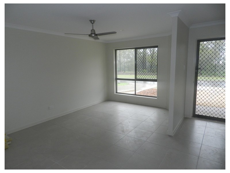 32 Creekview Close, New Auckland QLD 4680