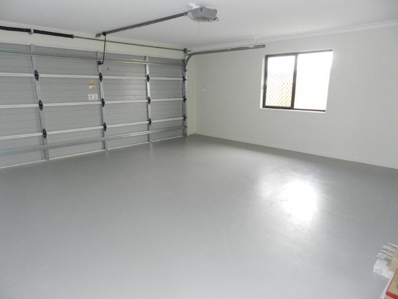 2 Robinson Place, Kirkwood QLD 4680