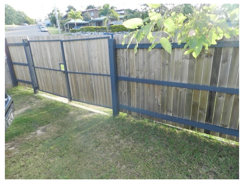 1 Apollo Drive, Clinton QLD 4680