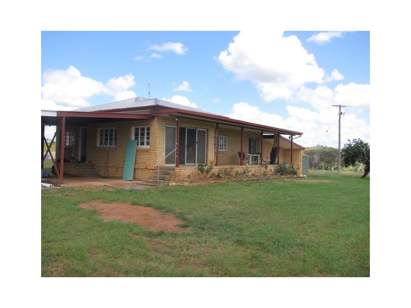 50 Shaws Road, Mount Larcom QLD 4695