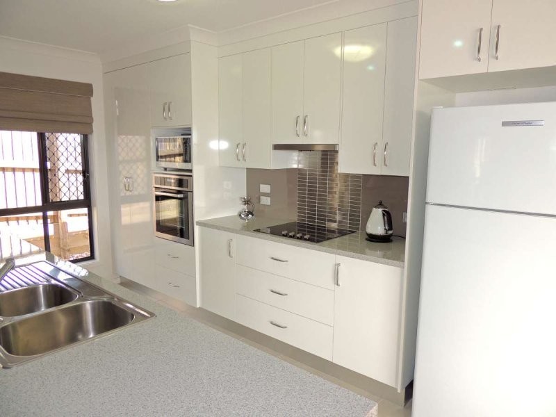 13 Redgum Drive, Kirkwood QLD 4680