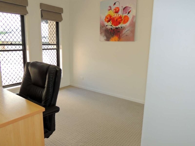 13 Redgum Drive, Kirkwood QLD 4680