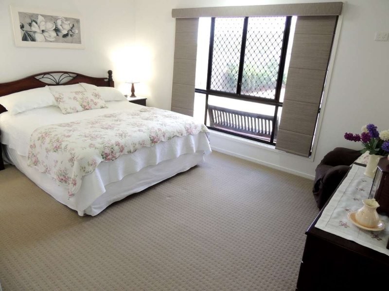 13 Redgum Drive, Kirkwood QLD 4680