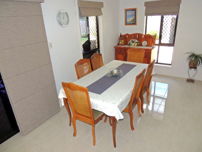 13 Redgum Drive, Kirkwood QLD 4680