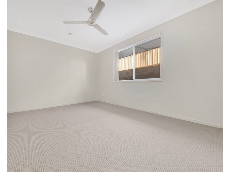 1 Christian Court, Glen Eden QLD 4680