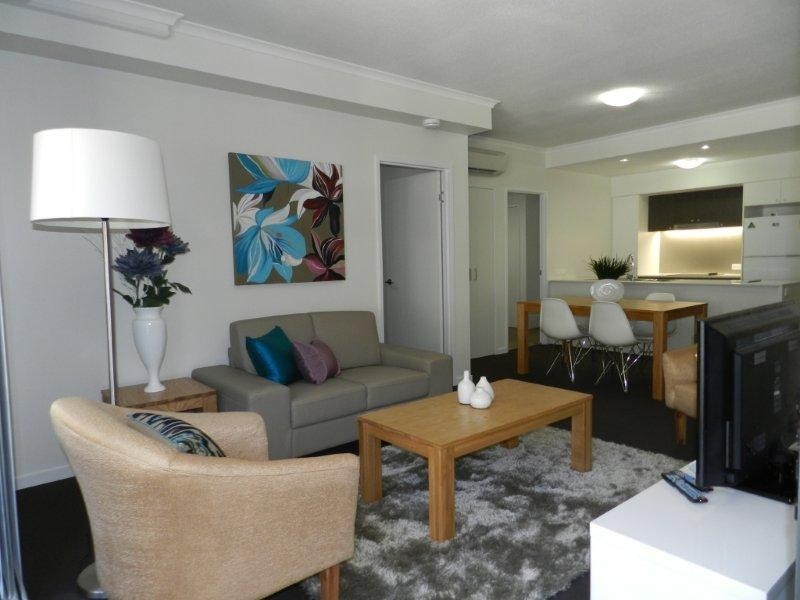 215/64 Glenlyon Street, Gladstone QLD 4680