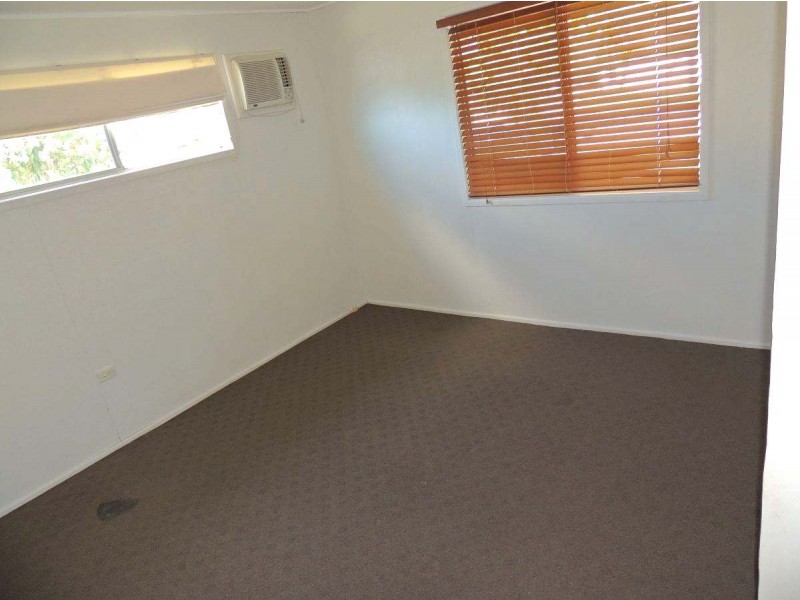 4 Gannet Street, New Auckland QLD 4680