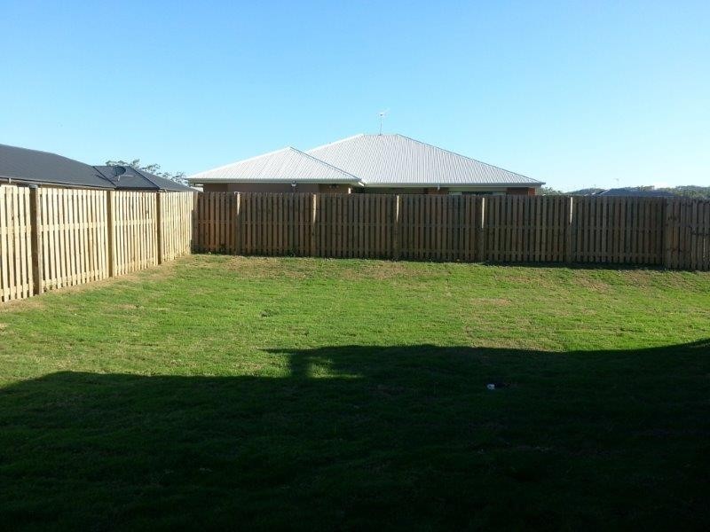 40 Creekview Drive, New Auckland QLD 4680