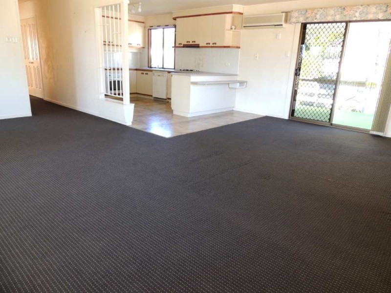 12 Grayson Street, West Gladstone QLD 4680