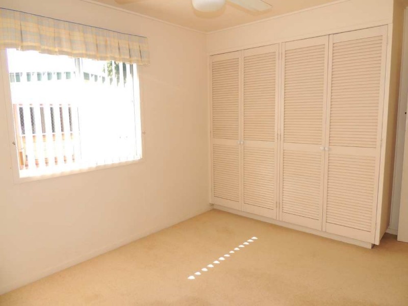 12 Grayson Street, West Gladstone QLD 4680