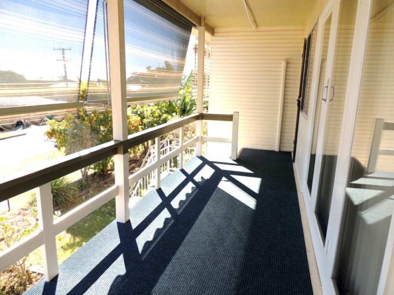 12 Grayson Street, West Gladstone QLD 4680