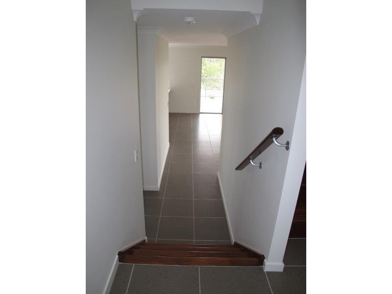 13 Florey Place, Kirkwood QLD 4680