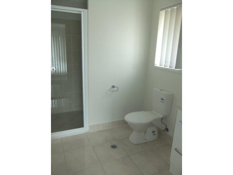 7 Stoneybrook Drive, Glen Eden QLD 4680