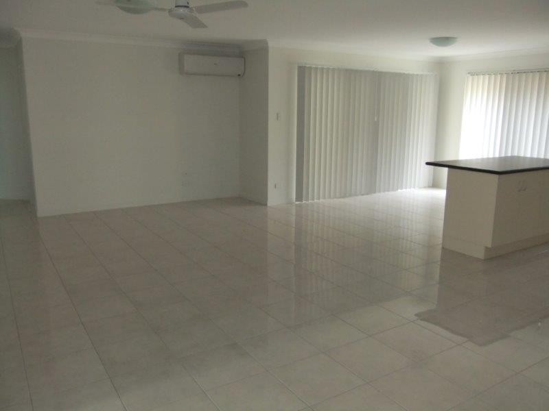 7 Stoneybrook Drive, Glen Eden QLD 4680