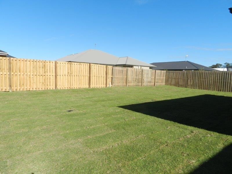 46 Creekview Drive, New Auckland QLD 4680