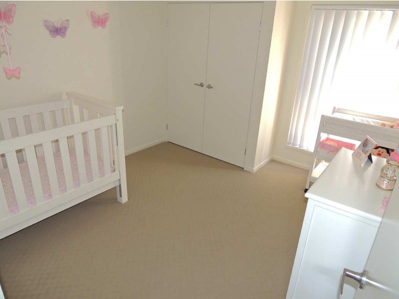 5 Palmerston Court, New Auckland QLD 4680