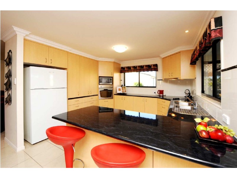 5 Victoria Avenue, Glen Eden QLD 4680