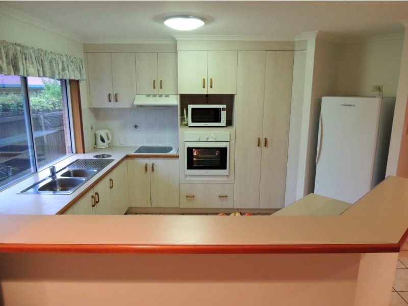 89 The Oaks Road, Tannum Sands QLD 4680