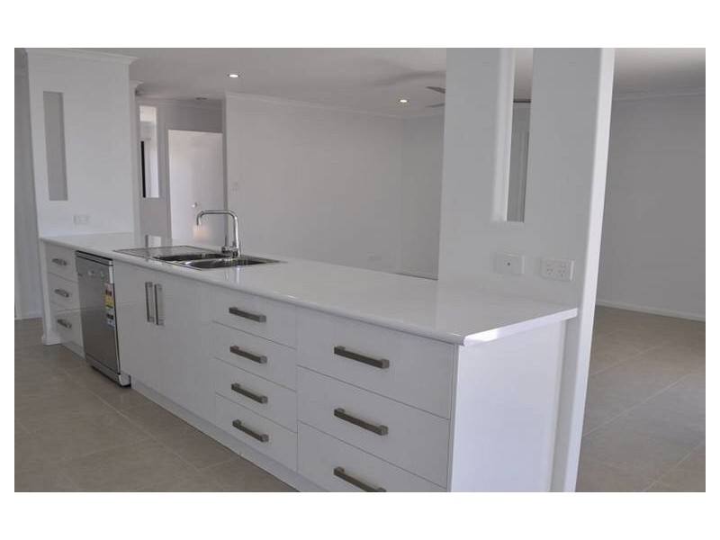 9 Windjana, Kirkwood QLD 4680