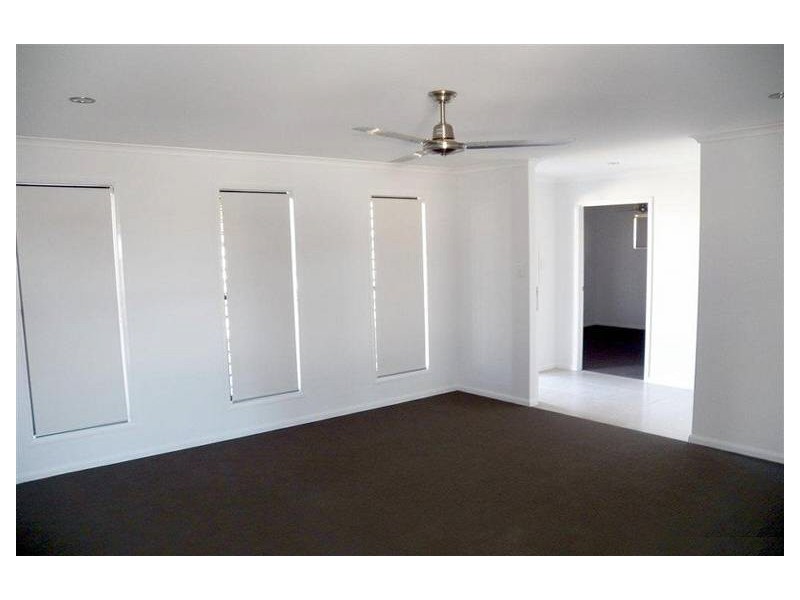 9 Windjana, Kirkwood QLD 4680