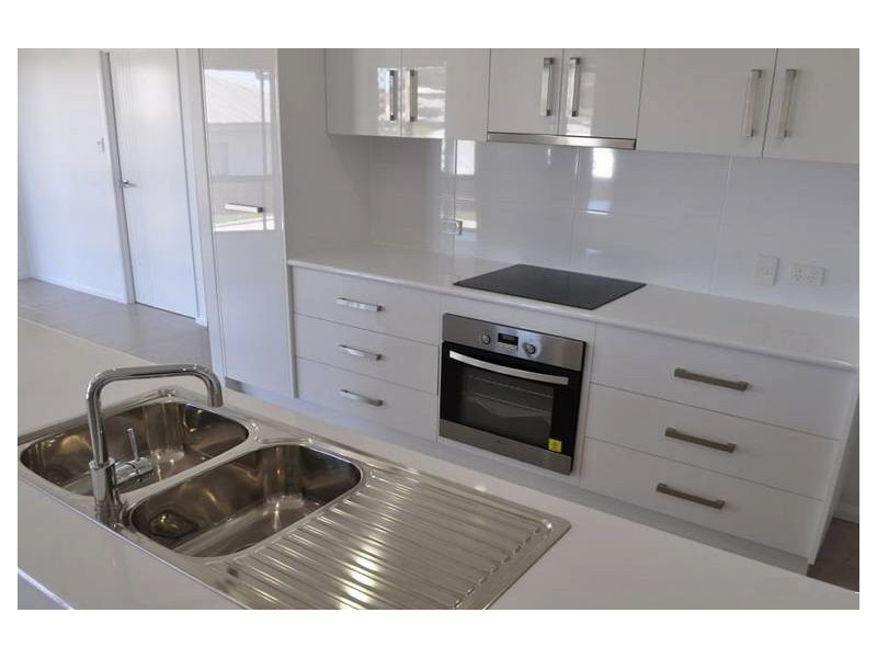 9 Windjana, Kirkwood QLD 4680