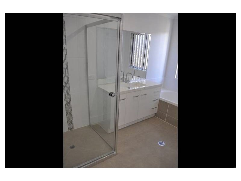 9 Windjana, Kirkwood QLD 4680