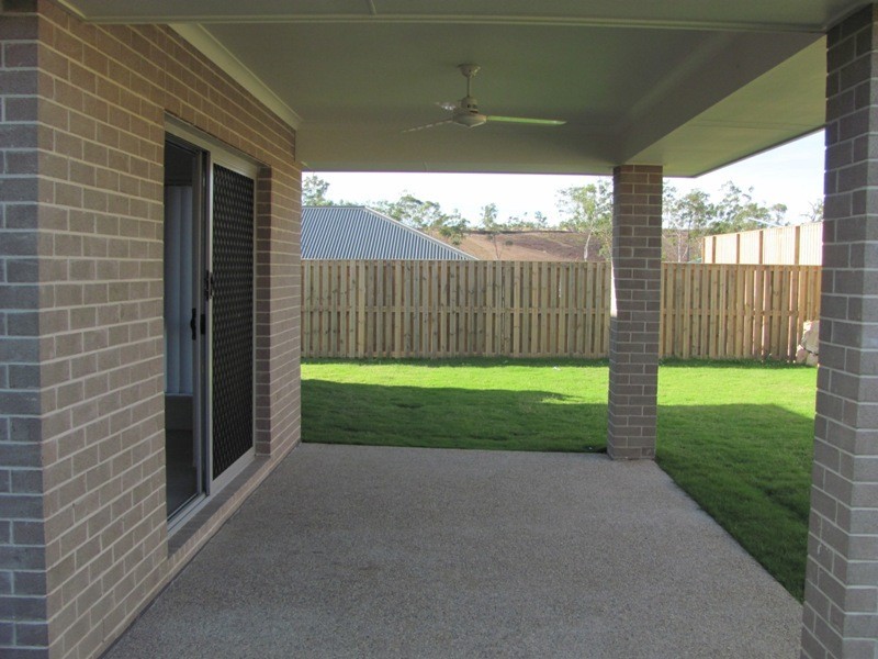 7 Koolivoo Parade, Boyne Island QLD 4680