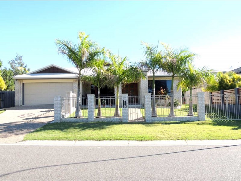 27 Dolphin Terrace, South Gladstone QLD 4680