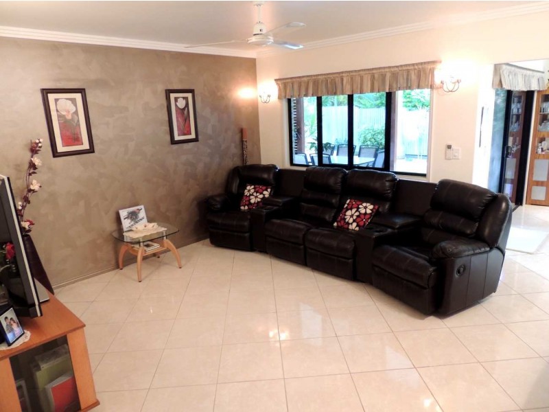 27 Dolphin Terrace, South Gladstone QLD 4680