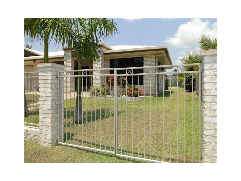 27 Dolphin Terrace, South Gladstone QLD 4680