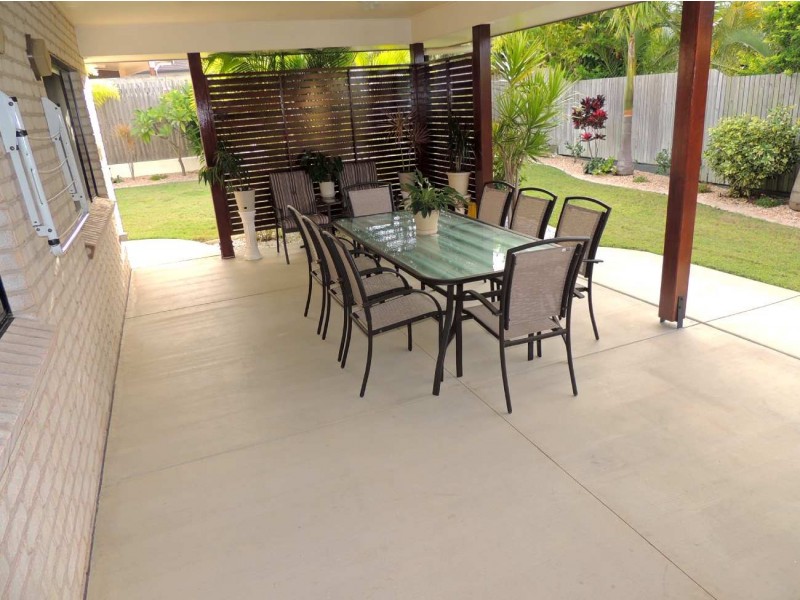 27 Dolphin Terrace, South Gladstone QLD 4680
