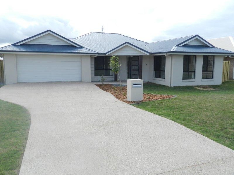 2 Robinson Place, New Auckland QLD 4680