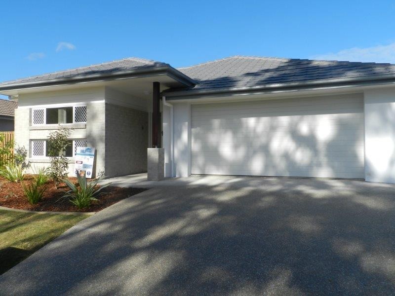 38 Creekview Drive, New Auckland QLD 4680