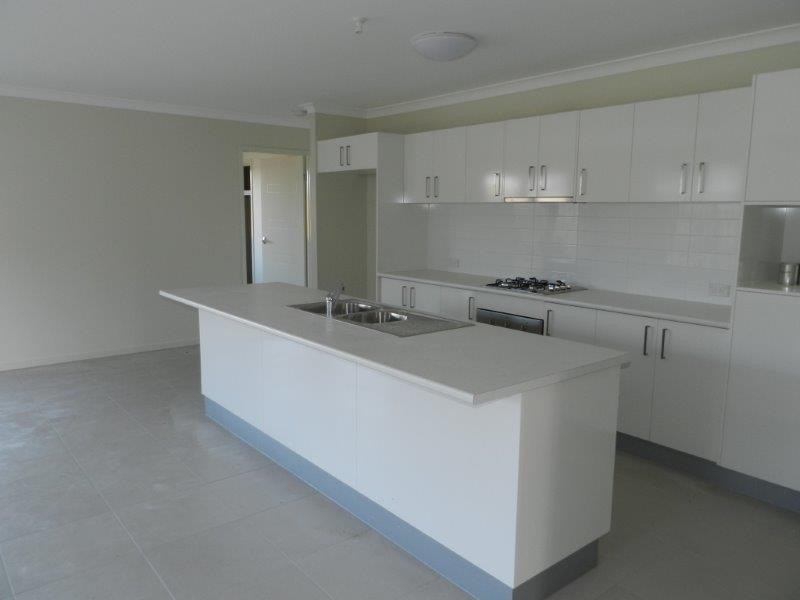 38 Creekview Drive, New Auckland QLD 4680