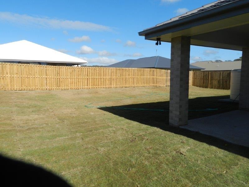 38 Creekview Drive, New Auckland QLD 4680