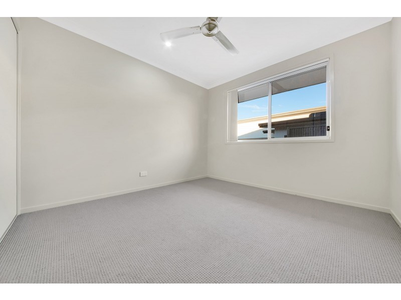 1 Christian Court, Glen Eden QLD 4680