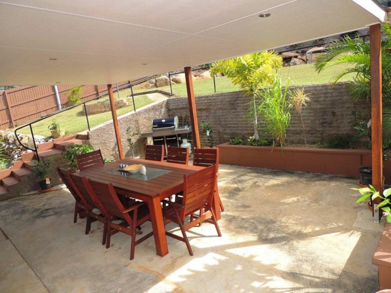 131 Dalrymple Drive, Toolooa QLD 4680