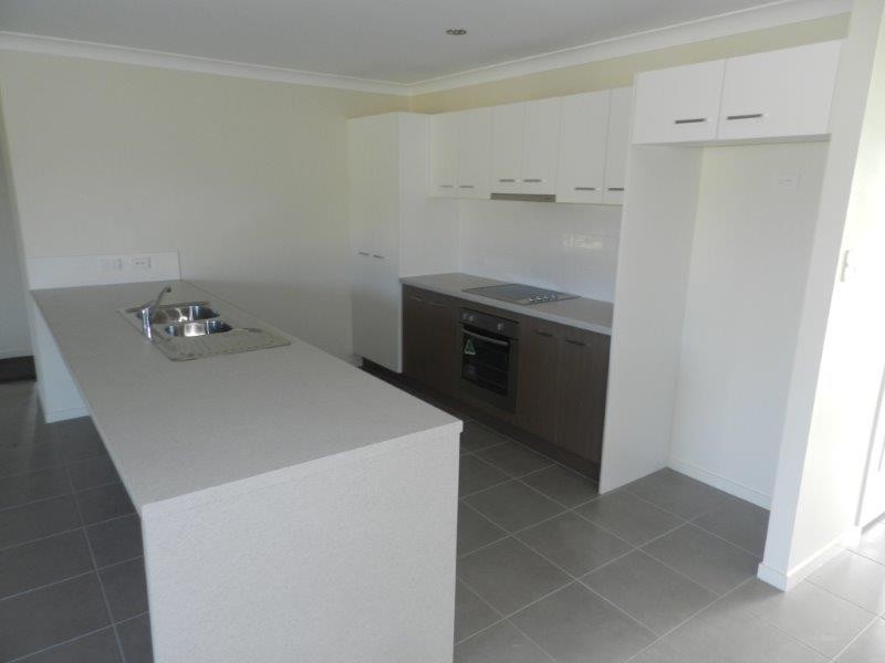 5 Nardoo Place, Glen Eden QLD 4680