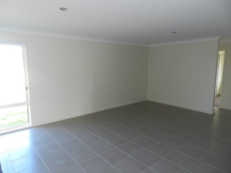 5 Nardoo Place, Glen Eden QLD 4680