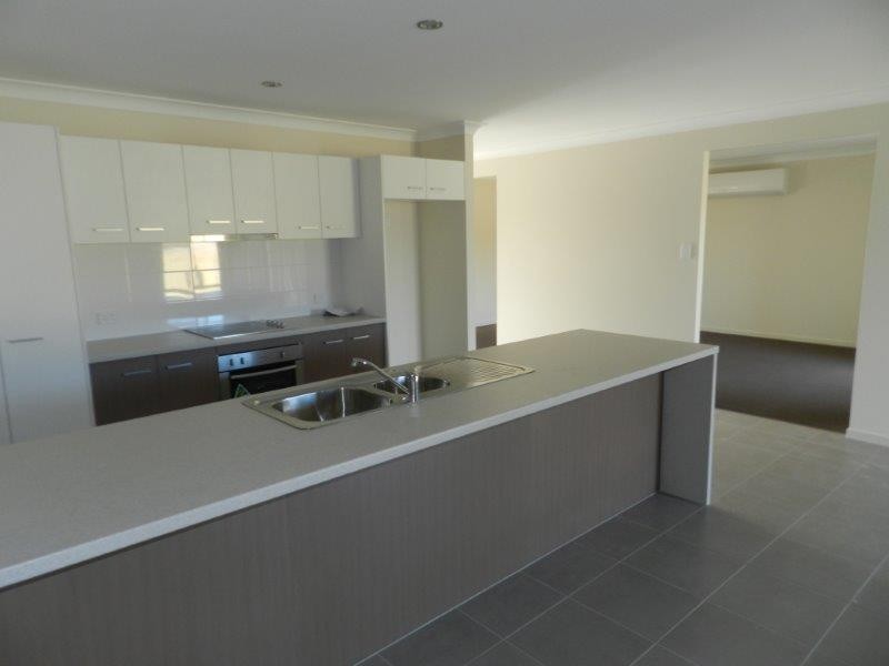 5 Nardoo Place, Glen Eden QLD 4680